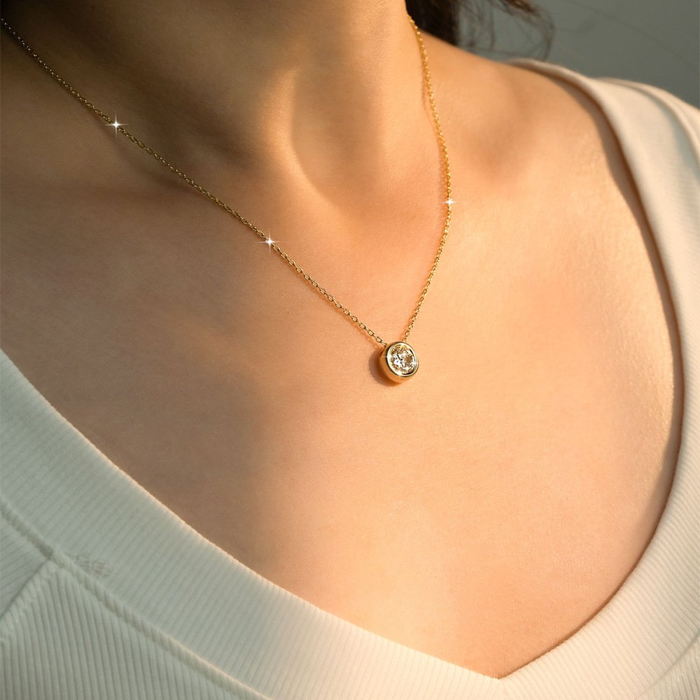 Glamavera Torvane gold pendant necklace