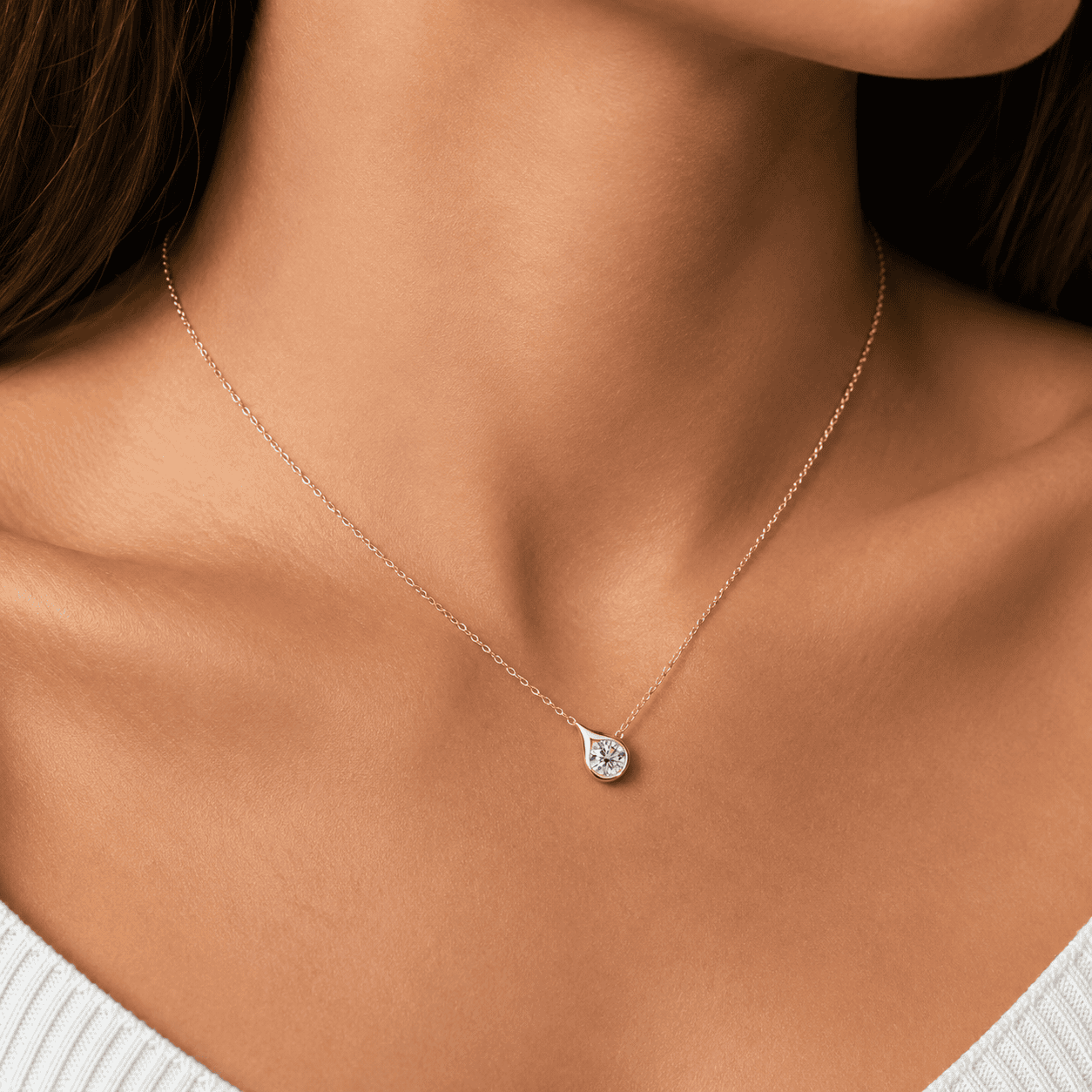 Velrose Droplet Necklace gold worn by model