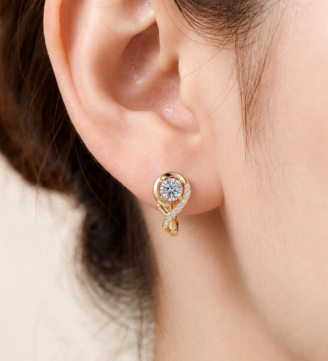 glamavera-verlane-moissanite-hoops-gold-Pic