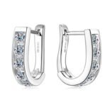 Moissanite huggie-oorbellen van sterling zilver Glamavera 7